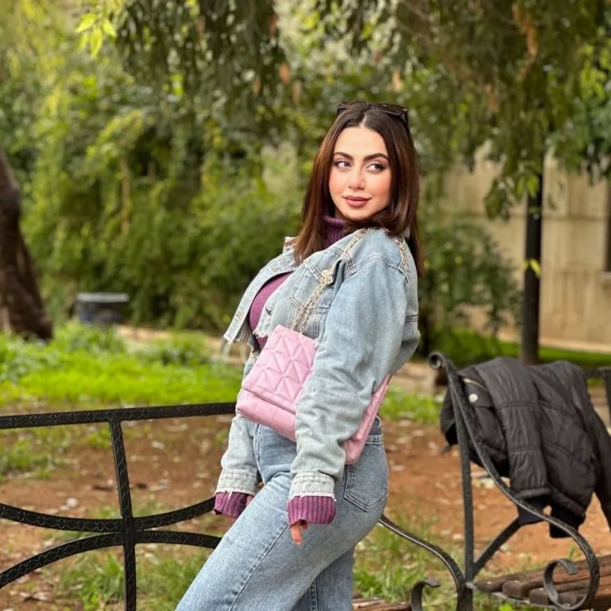 صورة آية الباسل 3